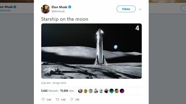 Roket Elon Musk di bulan. [Twitter]