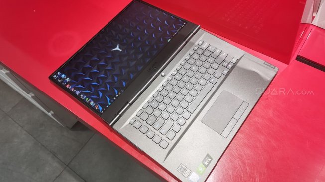 Lenovo Legion Y740. [Suaracom/Tivan Rahmat] 