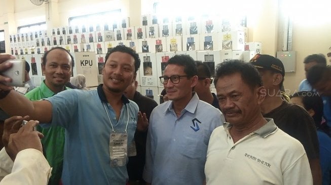 Sandiaga Klaim Madu Tani OKE OCE Bisa Bikin Kuat Petugas Pantau Pemilu