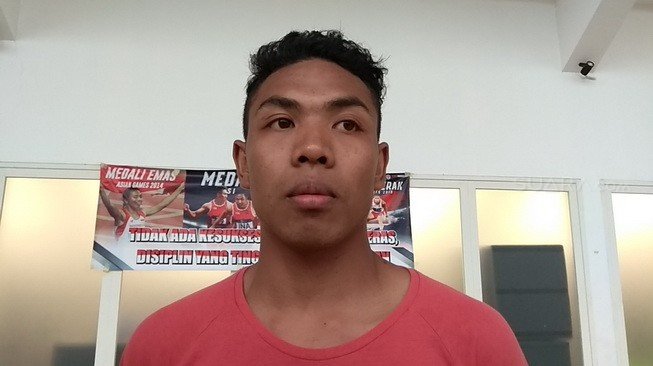Sprinter muda andalan Indonesia, Lalu Muhammad Zohri, saat ditemui di Stadion Madya, Senayan, Jakarta, Selasa (30/4/2019). [Suara.com/Arief Apriadi]
