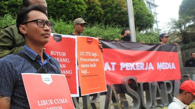 Duka May Day Pekerja Media di Semarang, Di-PHK Sepihak