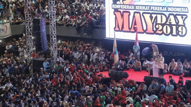 Calon Presiden 02 Prabowo Subianto mendatangi Tennis Indoor Senayan, Jakarta, Rabu (1/5). [Suara.com/Muhaimin A Untung]