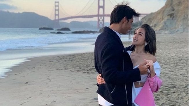 Richard Kyle melamar Jessica Iskandar di San Fransisco, Amerika Serikat. [Instagram]