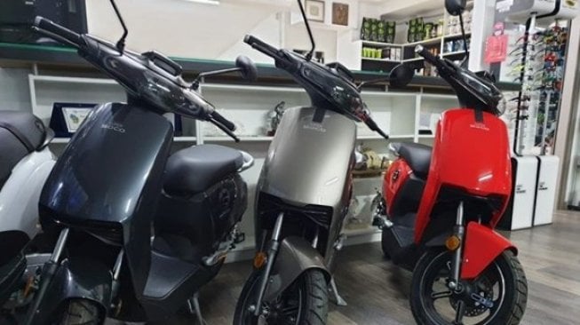 Tatap Tren Motor Elektrik, Ducati Siap Perkenalkan Skuter Elektrik. (Instagram/supersocoitalia)