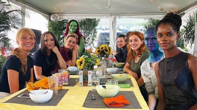 Avengers: Endgame Sukses, Tony Stark Traktir Superhero Wanita Marvel