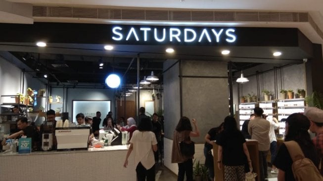 SATURDAYS, Cara Seru Milenial Belanja Kacamata