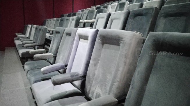 Bioskop Rakyat di Jakarta. (Suara.com/Tyo)