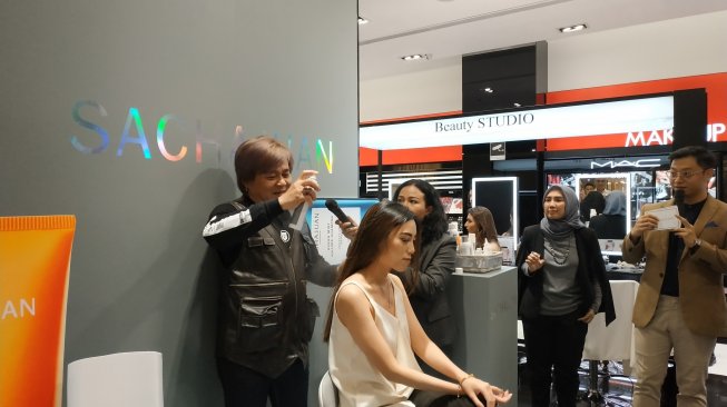 Sachajuan haircare dibuat dari komposisi alga laut. (Suara.com/Firsta Nodia)