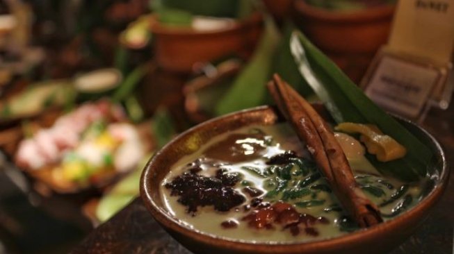 Buka Puasa Es Bubur Dawet Dan Tengkleng Jadi Andalan Mercure Surabaya
