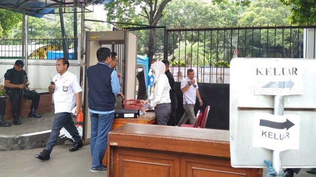 Mulai Rekapitulasi Penghitungan Suara, Gedung KPU Dijaga Super Ketat