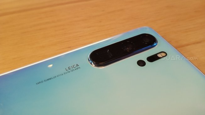 Huawei P30 Pro. [Suara.com/Tivan Rahmat]