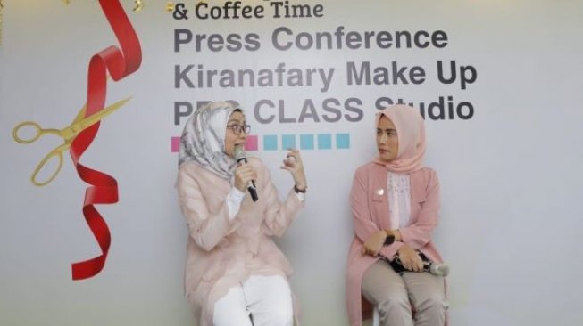 Kirana Indrisaraswati, Founder dari Kiranafary Pro Class pada acara press conference  Grand Launching di Bandung. (Dok Bhakti Kencana Group)