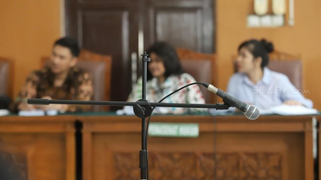 Suasana sidang perdana praperadilan mantan Ketum PPP Romahurmuziy di Pengadilan Negeri Jakarta Selatan, Jakarta, Senin (6/5). [Suara.com/Muhaimin A Untung]