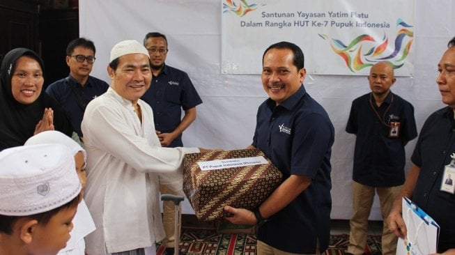 Berkah Ramadan, Pupuk Indonesia Bagi-bagi Sembako Hingga Gelar Mudik Gratis