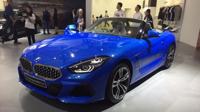 All New BMW Z4 dalam Telkomsel IIMS 2019 [Suara.com/Manuel Jeghesta Nainggolan].