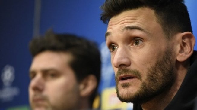 Penjaga gawang Tottenham Hotspur Hugo Lloris hadiri jumpa pers jelang leg kedua semifinal Liga Champions di John Cruyff Arena, Selasa (7/5/2019) [AFP]