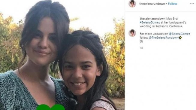 Selena Gomez datang ke pernikahan bodyguardnya. (Instagram/@theselenarundown)