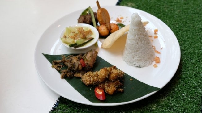 Nasi Uduk Ramean di Culinary Journey program yang menampilkan keragaman sajian masakan serta cita rasa unik hasil olahan para tim kuliner Accor Hotel. (Dok Accor Hotel)