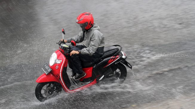 Prakiraan Cuaca Jakarta Sabtu 15 Oktober: Sore dan Malam Hujan