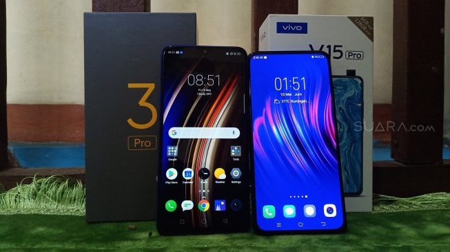 realme 3 Pro vs Vivo V15 Pro, Mana yang Benar-Benar Pro?