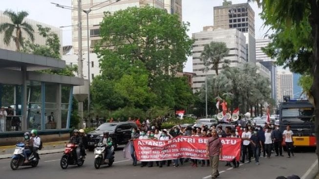 Massa Ormas Islam Bubar, Aksi Tandingan Ikut Sambangi Bawaslu