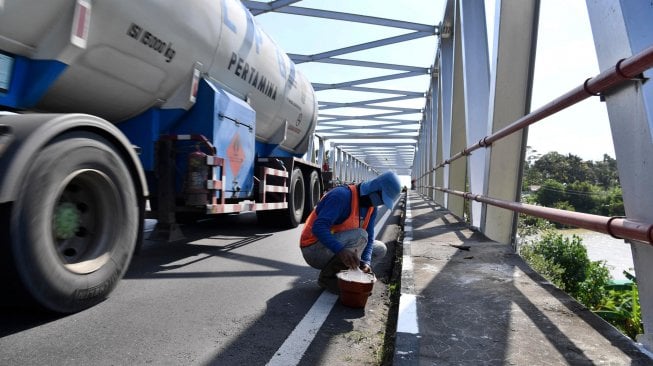 Pemerintah Siapkan Rp32,7 Triliun untuk Perbaiki 573 Ruas Jalan di Seluruh Indonesia