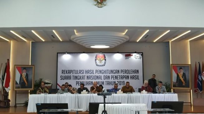 Rekapitulasi KPU DKI Jakarta Molor, Diundur Sehari