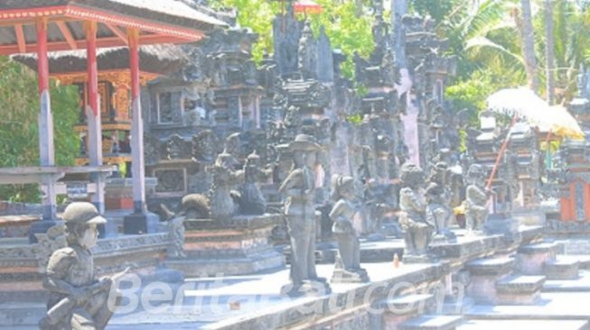 Pura Negara Gambur Anglayang, Pura Dengan Pelinggih Melayu Hingga Islam