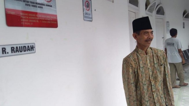 Pemilik RSKJ H Mustajab, H Supono. (Suara.com/Teguh Lumbiria).