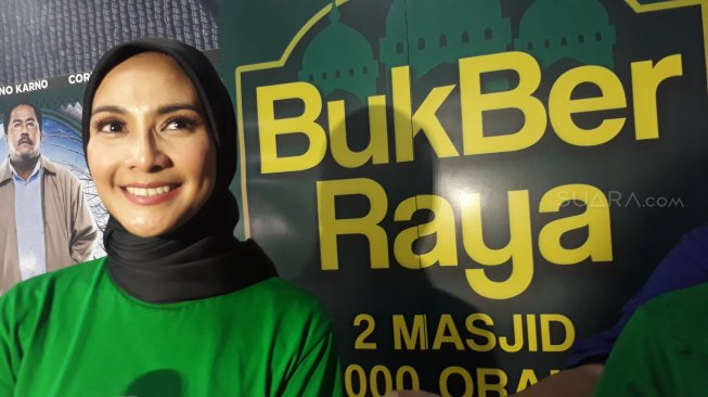 Pakai Hijab, Maudy Koesnaedi : Lagi Edisi Ramadan