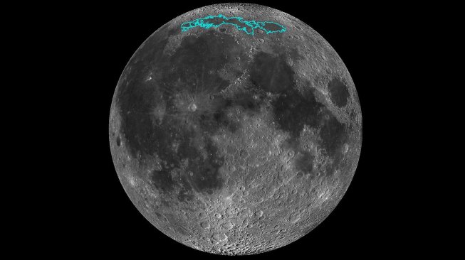 Ukuran massa bulan menyusut. (twitter/NASA)