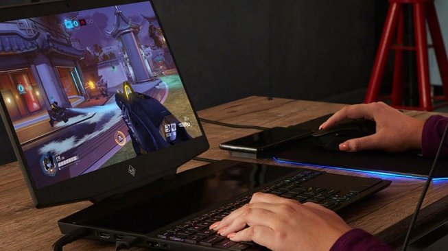 HP Rilis Laptop Gaming dengan Layar Ganda