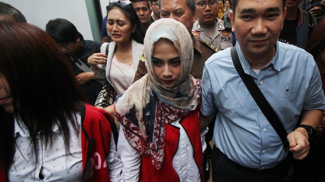 Terjerat Kasus Prostitusi, Vanessa Angel Kini Hijrah?