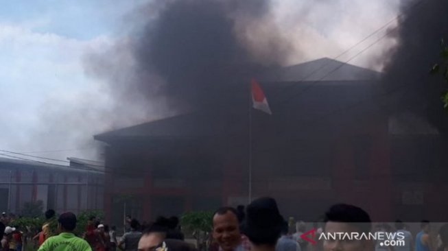 Lapas Narkoba Langkat Dibakar, Ratusan Napi Berhasil Kabur