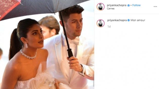 Priyanka Chopra dan Nick Jonas Ulang Momen Pernikahan di Cannes. (Instagram/@priyankachopra)