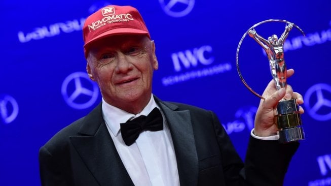 Legenda dan juara dunia F1 tiga kali, Niki Lauda, menerima penghargaan Laureus World Sports 2016 di Berlin, Jerman, 21 Mei 2016. [AFP/Tobias Schwarz]