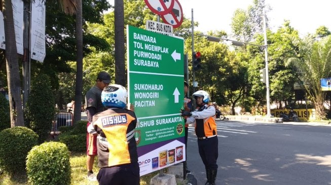 Jelang Arus Mudik, Dishub Solo Pasang Ratusan RPPJ