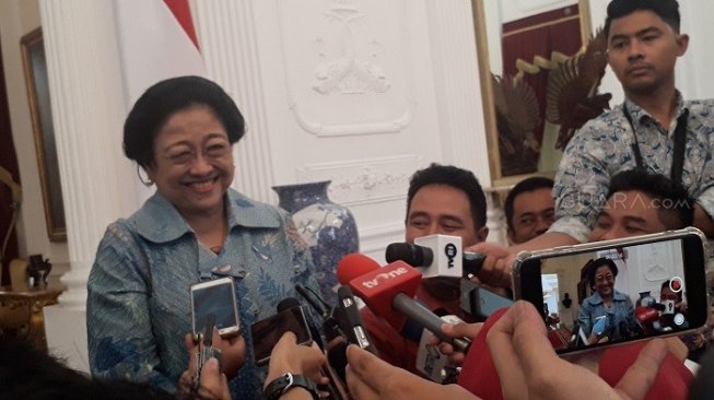 Megawati Tertawa Lihat Deklarasi KAMI: Banyak yang Kepengin Jadi Presiden