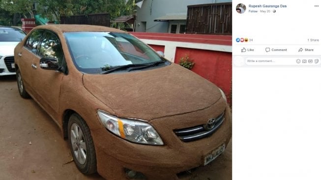 Aneh, Pemobil Lumuri Kotoran Sapi ke Mobilnya, Biar Apa?