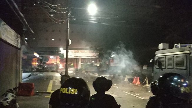 Demo Rusuh di Bawaslu Settingan, Polisi Sita Amplop Isi Uang dari Perusuh