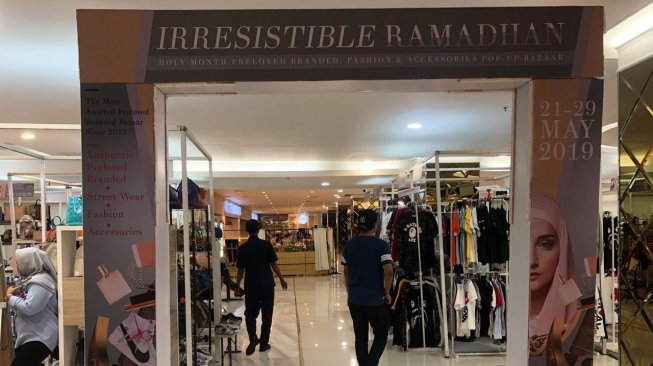 Irresistible Bazaar di Pasaraya Blok M [Risna/Suara.com]