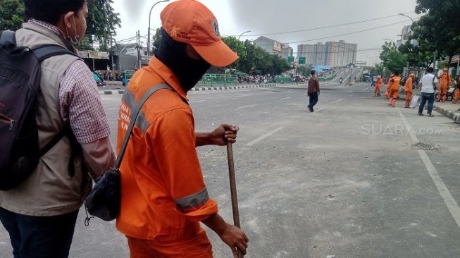 Koordinator PPSU Cideng, Saiful. (Suara.com/Arga).