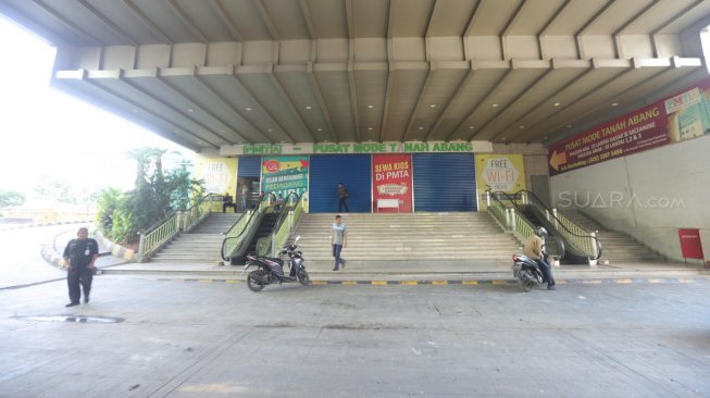 Lebaran 2 Minggu Lagi, Pasar Tanah Abang Sepi Gara-gara 