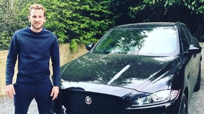 Range Rover Autobiography milik striker Tottenham Hotspur, Harry Kane (Instagram/@harrykane)