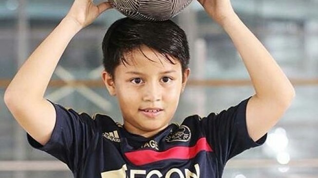 Pemain bola muda asal Indonesia, Tristan Alif Naufal (Instagram/@tristan_alif28.id)