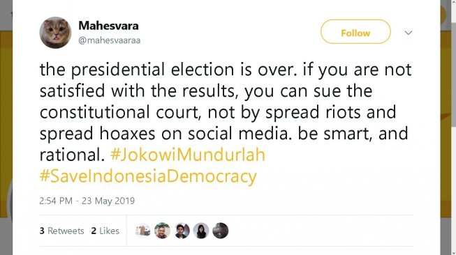 Cuitan #JokowiMundurlah - (Twitter/@mahesvaaraa)