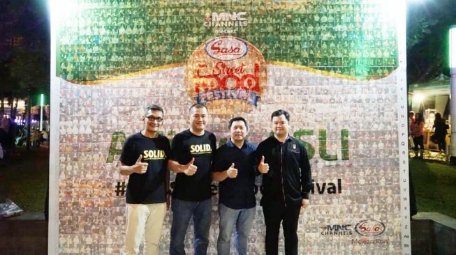 Sajikan 1.440 Mangkuk Soto Betawi, Festival Kuliner Ini Raih Rekor MURI