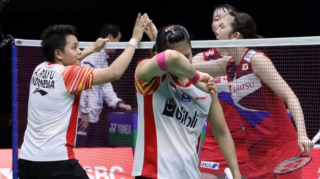 Pasangan ganda putri Indonesia, Greysia Polii/Apriyani Rahayu, takluk dari Mayu Matsumoto/Wakana Nagahara (Jepang) di babak semifinal Piala Sudirman 2019. Indonesia pun kalah 1-3 dari Jepang. [Humas PBSI]