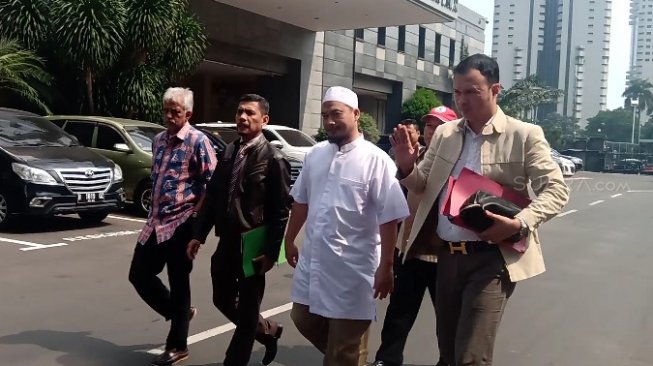 Ditanya Polisi, Ustaz Sambo Klaim Tak Tahu Ujaran People Power Eggi Sudjana