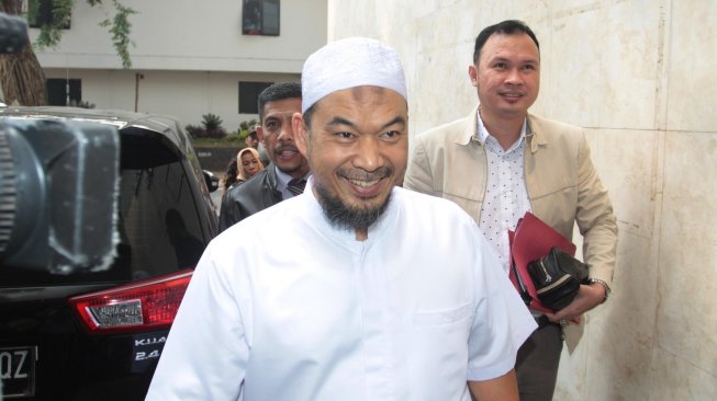 Diperiksa untuk Eggi, Ustaz Sambo Heran Polisi Korek-korek Isi Pidatonya